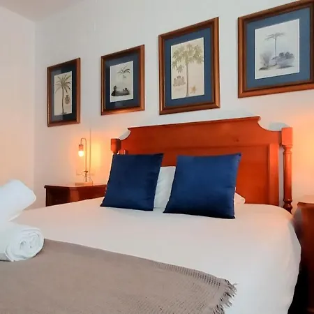 Appartement Bed And Snow Art