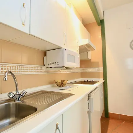 Bed And Snow Art Sierra Nevada