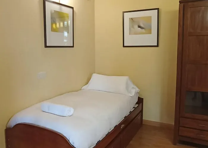 Appartement Bed And Snow Art